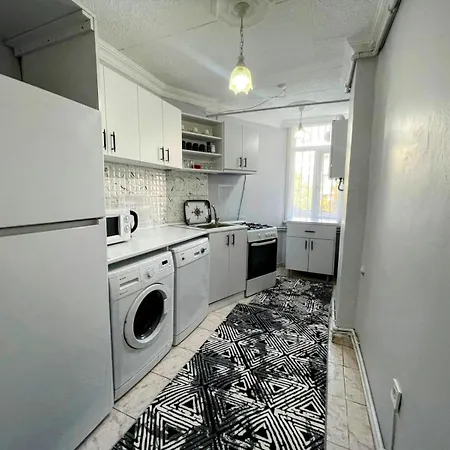Sisli Orbital Travel House